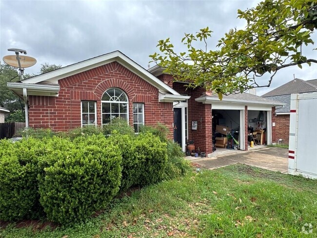 Building Photo - 3739 Norman Loop Rental