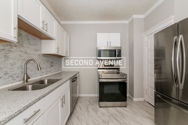 Photo - 2530 Mersington Ave