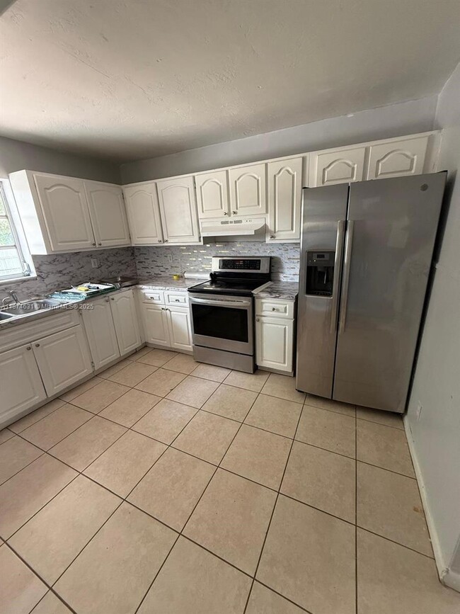 Photo - 1710 SW 97th Terrace Unit 1