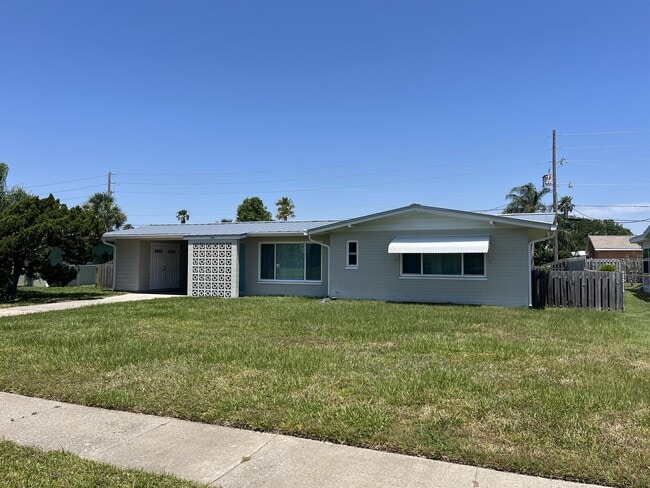 Photo - 371 Granada St