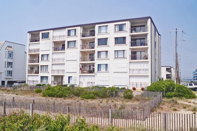 Exterior - 5 76th St Unit 404