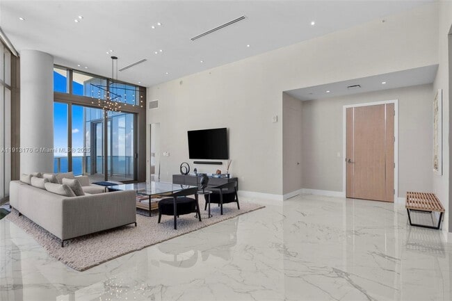 Photo - 15701 Collins Ave Unit 4701