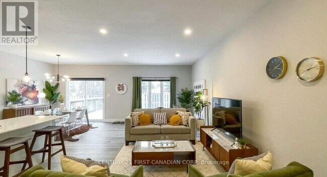 Photo - 500 Sunnystone Rd