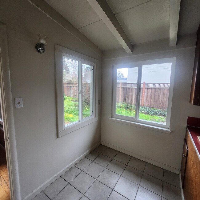 Photo - 1924 Diamond Ct