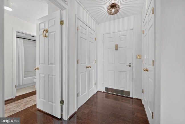 Photo - 5901 Mt Eagle Dr Unit 301