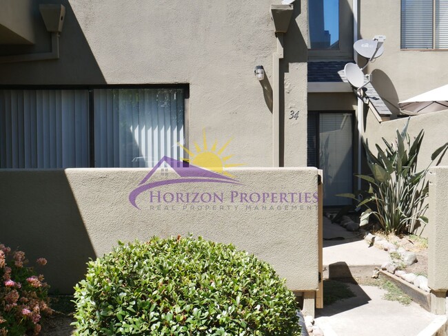 Photo - 5226 Hemlock St Unidad 34