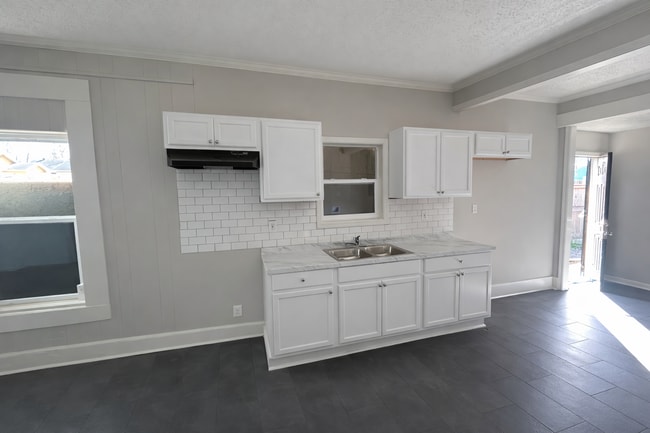 Photo - 379 Boston St