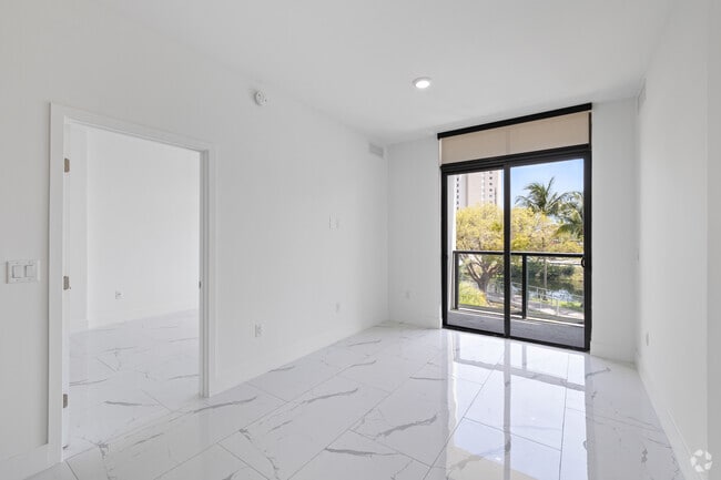 2BR, 2BA