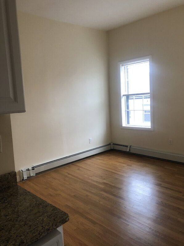 Photo - 27 Phillips St