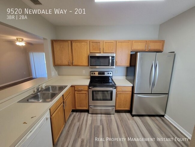 Photo - 9520 Newdale Way Unit 201