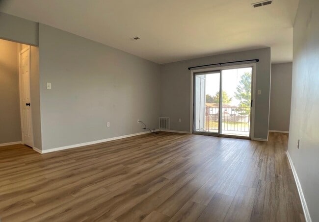 Photo - 1401 Key Pkwy