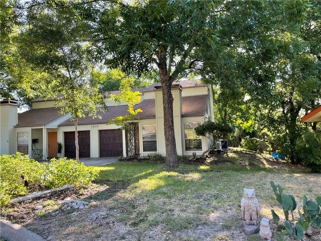 Building Photo - 1602 Southgate Cir Rental