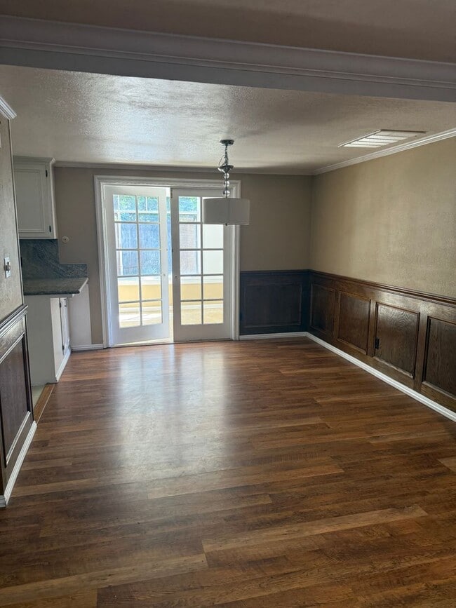 Photo - 2 Parkshore Cir