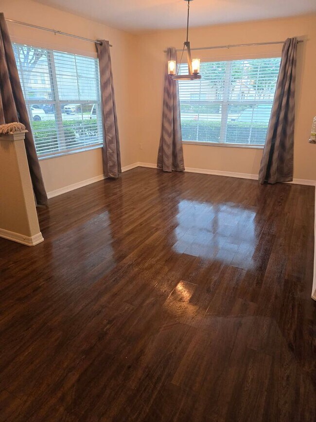 Photo - 3 Bedroom 2.5 Bath Treviso Townhome minute...