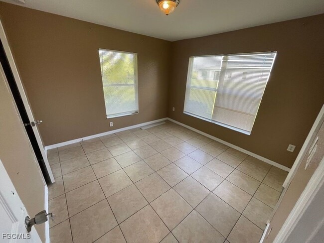 Photo - 2710 55th St W
