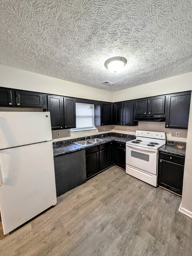 Photo - 5589 Glen Haven Dr