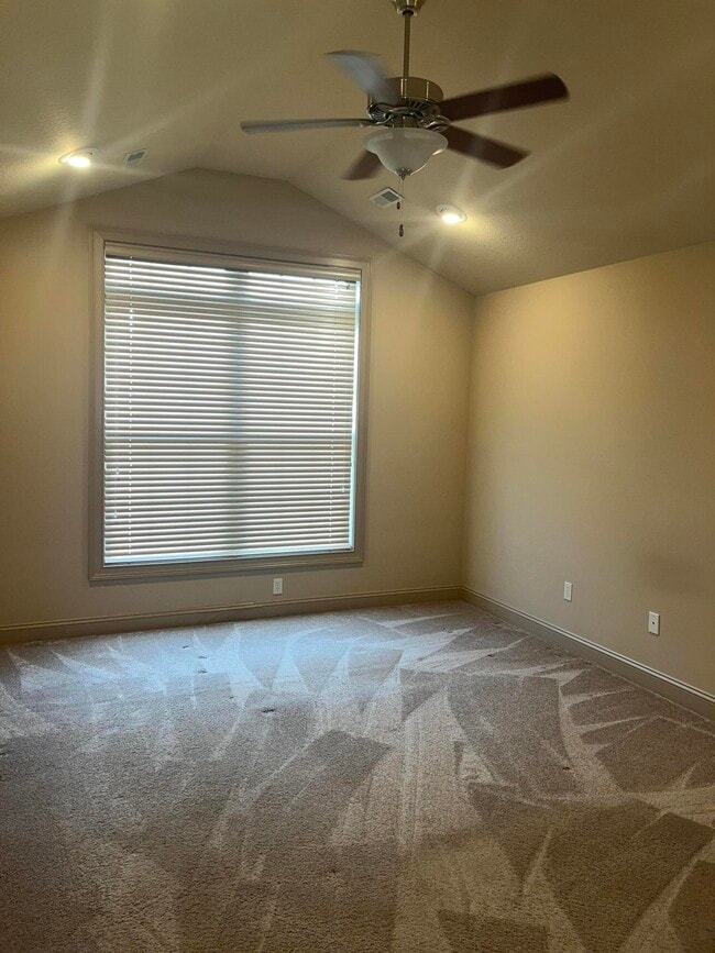 Photo - 1810 Trellis Ln