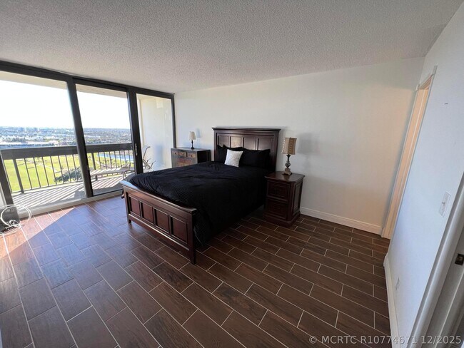 Photo - 2400 Presidential Way Unit Ph5