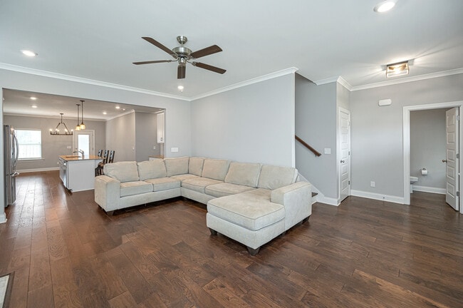 Photo - 60 Sumter Wy