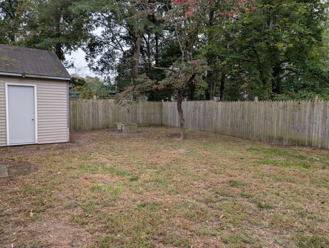 Photo - 215 Liberty Rd