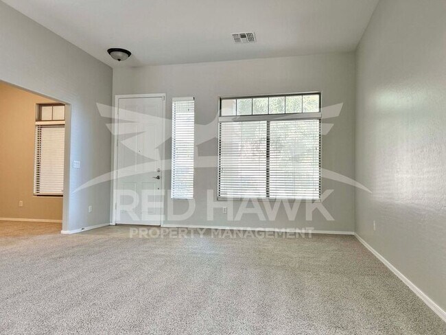 Photo - 889 E Leo Pl