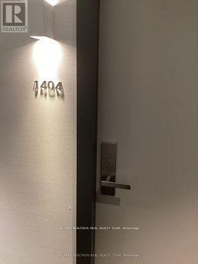 Photo - 30 Gibbs Rd Unité 1404