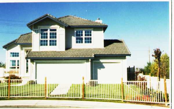 Creekside - Creekside Apartments