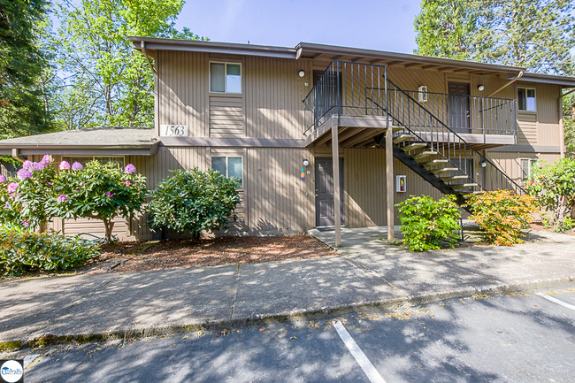 Bailey Hill Meadows - Bailey Hill Meadows Apartments