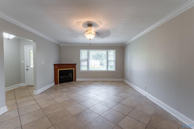 Photo - 425 Arthur St NW