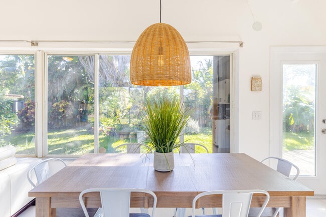 Photo - 3117 Fernwood Dr