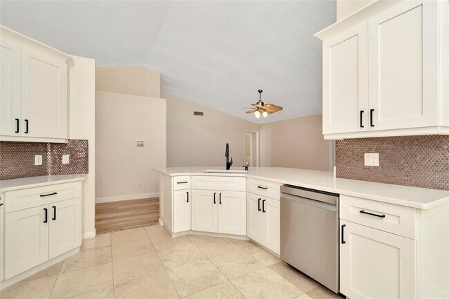 Photo - 1504 Attleboro Ln