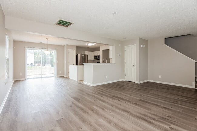 Photo - 9809 Holly Park Dr