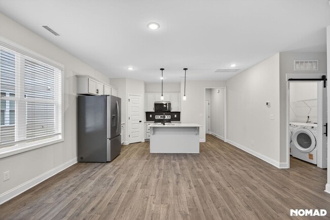 Photo - 87 Goldenrod Lp