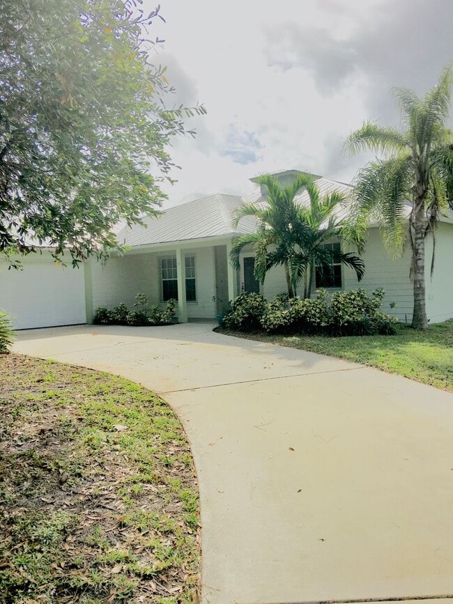 Photo - OCEAN ACCESS KEY WEST STYLE HOME