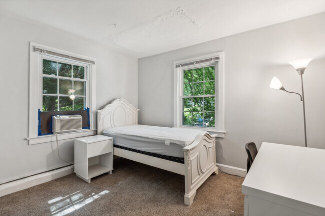 Photo - 4801 Guilford Rd