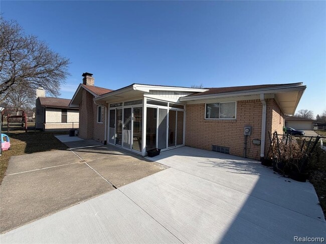 Photo - 39725 Crystal Dr