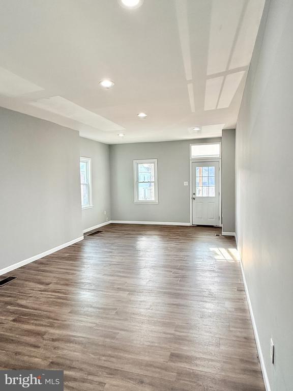 Photo - 307 Washington St