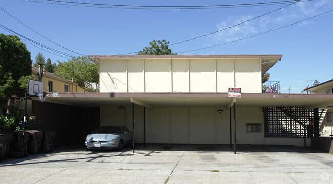 312-314 Rodeo Ave