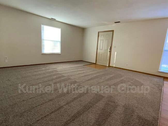 Photo - 1816 Jamestown Rd