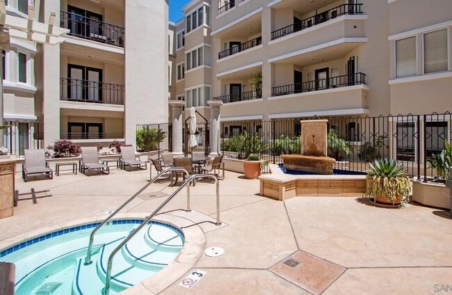 Photo - 620 State St Unidad 415