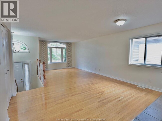 Photo - 4578 Sassafras Ave