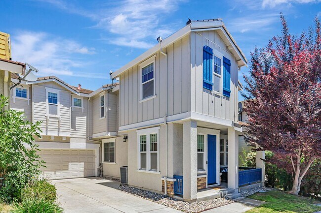 Photo - $4595 - Modern and Comfortable 4 Br/3 Ba home in the quiet Foothills of West Gilroy
