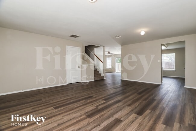 Photo - 6026 Ironmill Creek