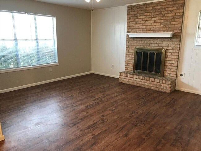 Photo - 926 N Judge Ely Blvd