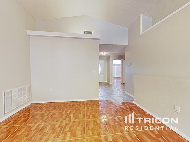 Photo - 3910 Creek Woods Dr