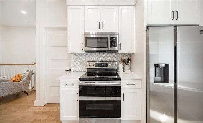 Photo - 8 Viking St Unit 3