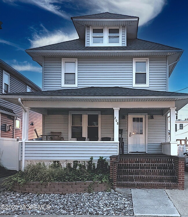 Building Photo - 208 14th Ave Rental