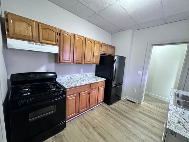 Building Photo - 201 E Cottage Pl Unit Apt #1