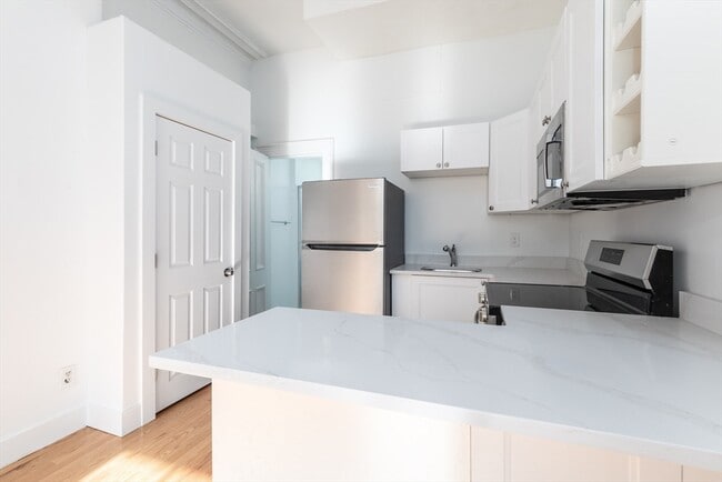 Photo - 75 Chandler St Unit 3