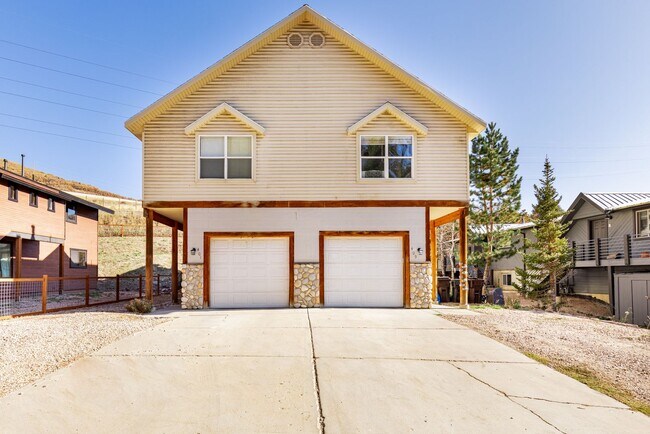 Charming Mountain Home with Prime Commuter... - Charming Mountain Home with Prime Commuter...